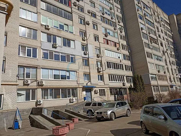 4-к квартира, 124 кв.м., Ленинский, Одесская улица, 7а