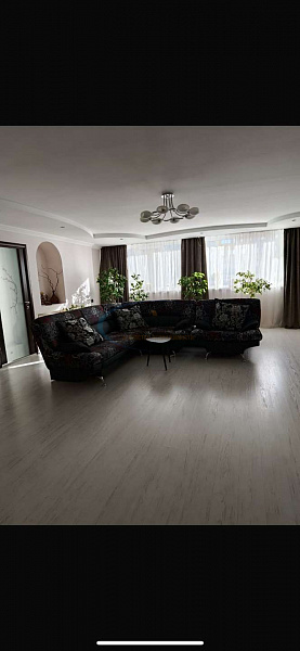 4-к квартира, 120 кв.м. (№22096)