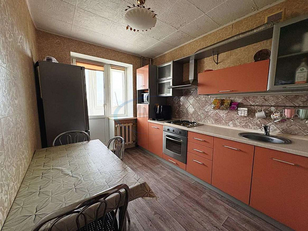 3-к квартира, 83 кв.м., Заводской, Крымская улица, 23
