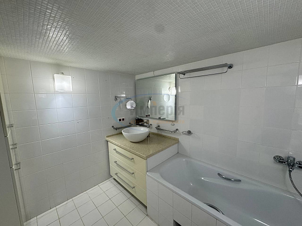 3-к квартира, 122 кв.м. (№22138)