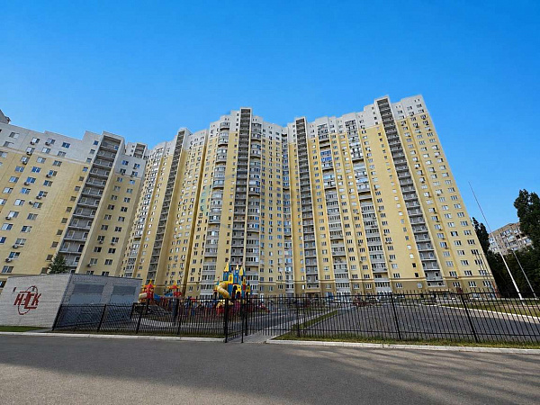 3-к квартира, 92 кв.м., Октябрьский, Симбирцева улица, 40